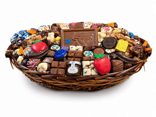 Rosh Hashanah Grand Oval kosher chocolate gift basket with honey, apple and Happy New Year plaque